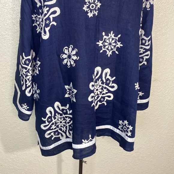 CAROLE LITTLE WOMAN BLOUSE - Picture 9 of 12